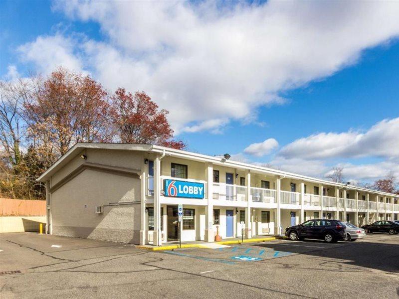 Motel 6 New Brunswick Buitenkant foto