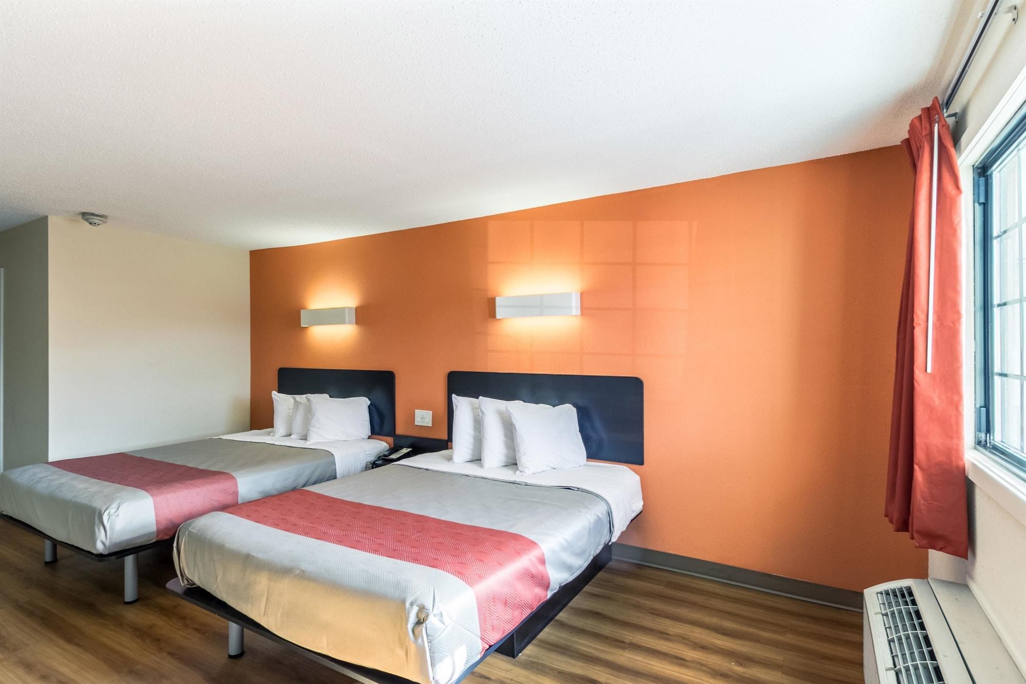 Motel 6 New Brunswick Buitenkant foto
