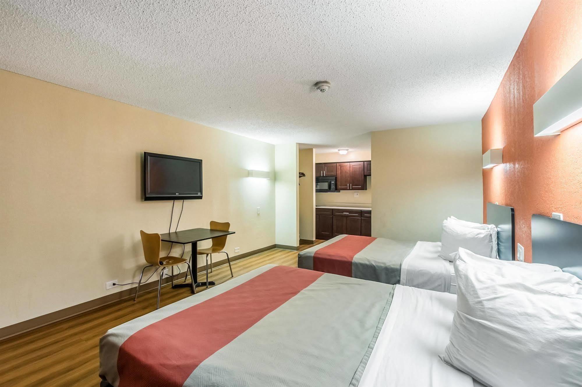 Motel 6 New Brunswick Buitenkant foto